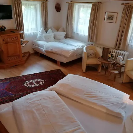 Heilbad Burgwies Penzion
