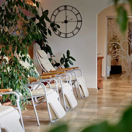 Heilbad Burgwies Penzion 3*