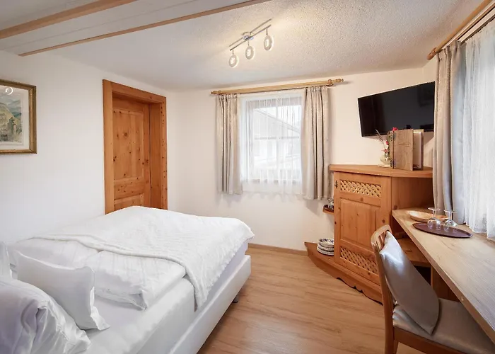 Πανσιόν Pension Garni Burgwies Heilbad 3*